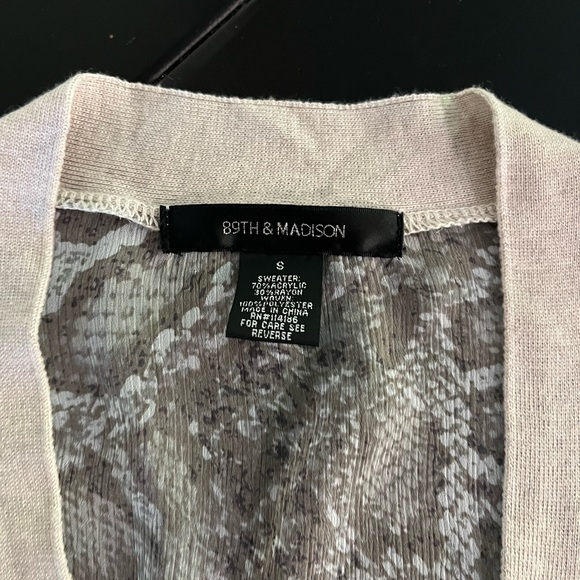 89th & Madison Cardigan natural color with snake print back Size Small - Picture 8 of 13